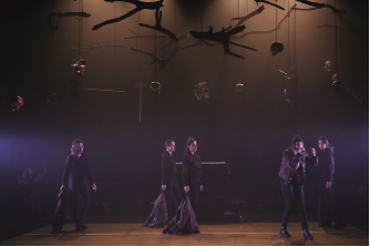 Photo 2. Les Thanes et Macbeth ©Emma Blunden