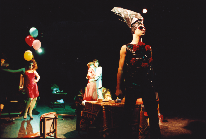 Figures 1 & 2: Gente di plastica (2001) by Pippo Delbono. Photo: Compagnia Pippo Delbono.